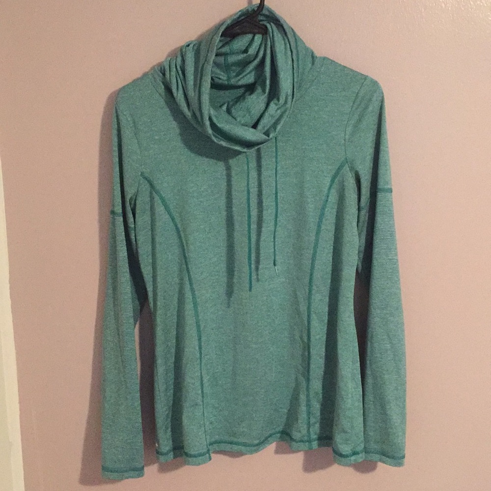 Fitted cowl neck athletic top